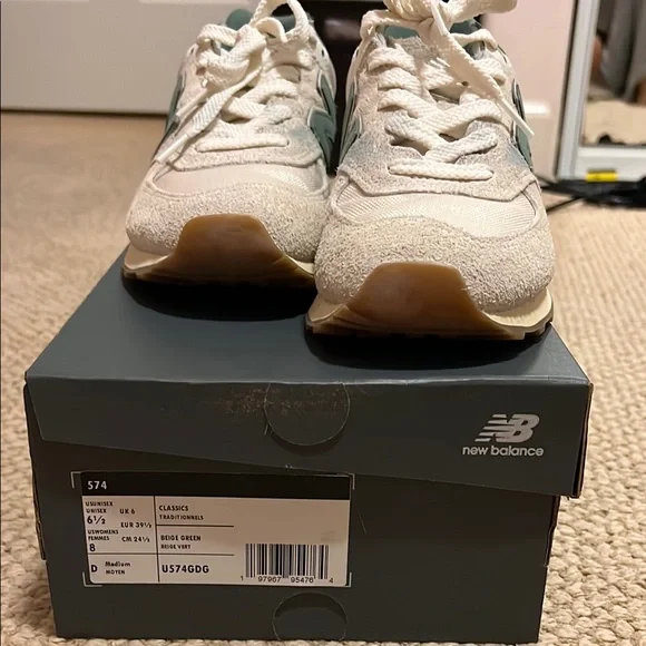 New Balance 574 - Picture 2 of 2